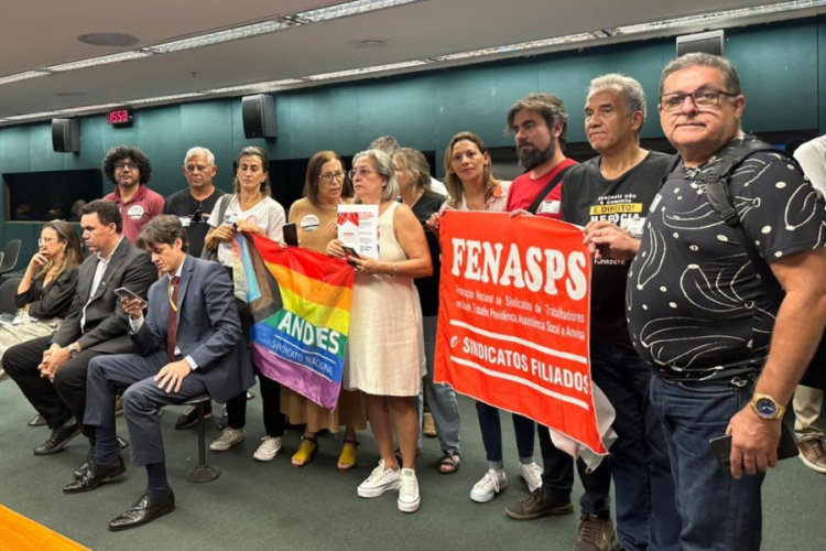 Queremos o servidor no Orçamento, protestam Fenasps e Fonasefe