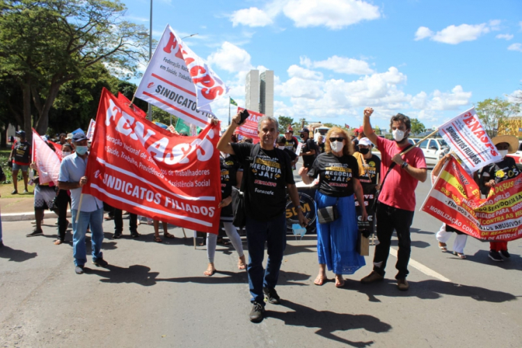 Servidores Federais farão protesto dia 24/01 por reposição salarial