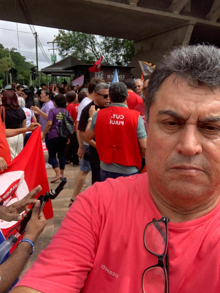Antônio Machado, presidente Sintsprevs-Pi participou da manifestação 
