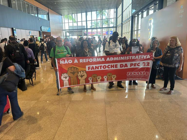  Sindicatos e servidores devem pressionar deputados e senadores dos seus estados 