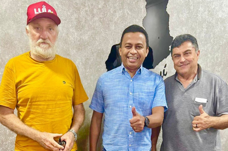 Parlamentares manifestam apoio a greve dos servidores do INSS